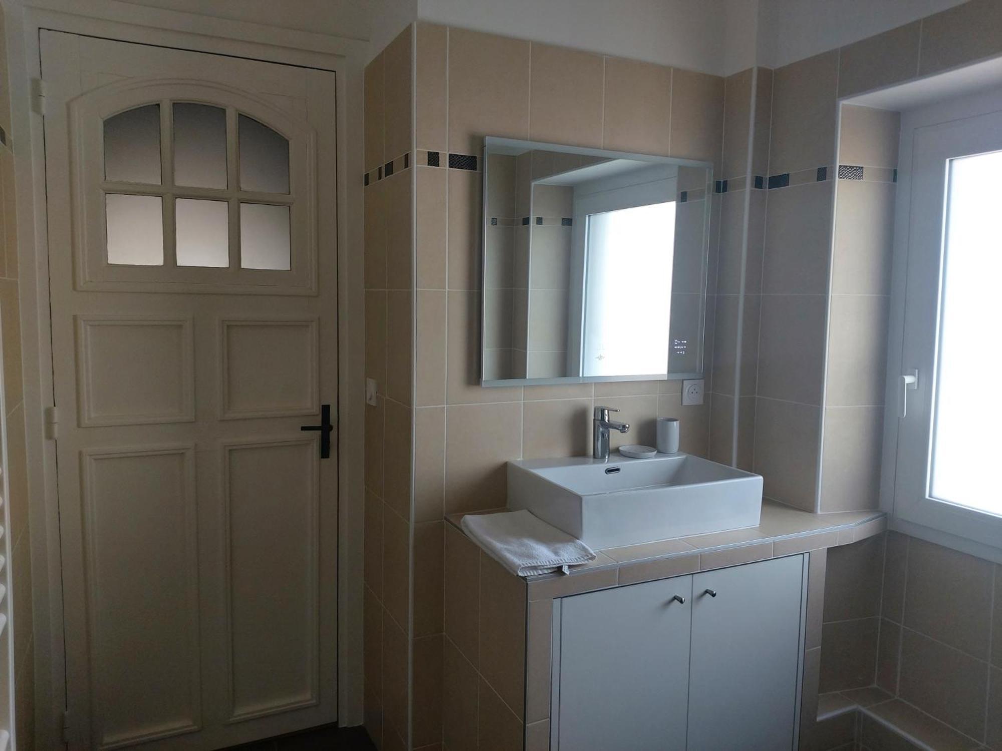 La Touline Apartment กงการ์โน ห้อง รูปภาพ